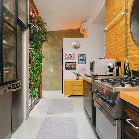 Eclectic Queen Loft Lejlighed